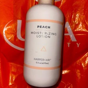 Harper + Ari Peach Moisturizing Lotion